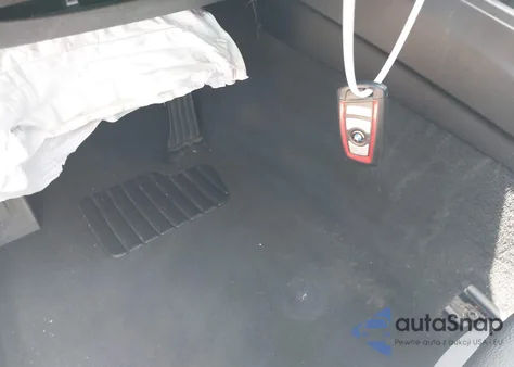 2018 BMW 330I z USA, uszkodzony, nr VIN WBA8B9C55JK676715